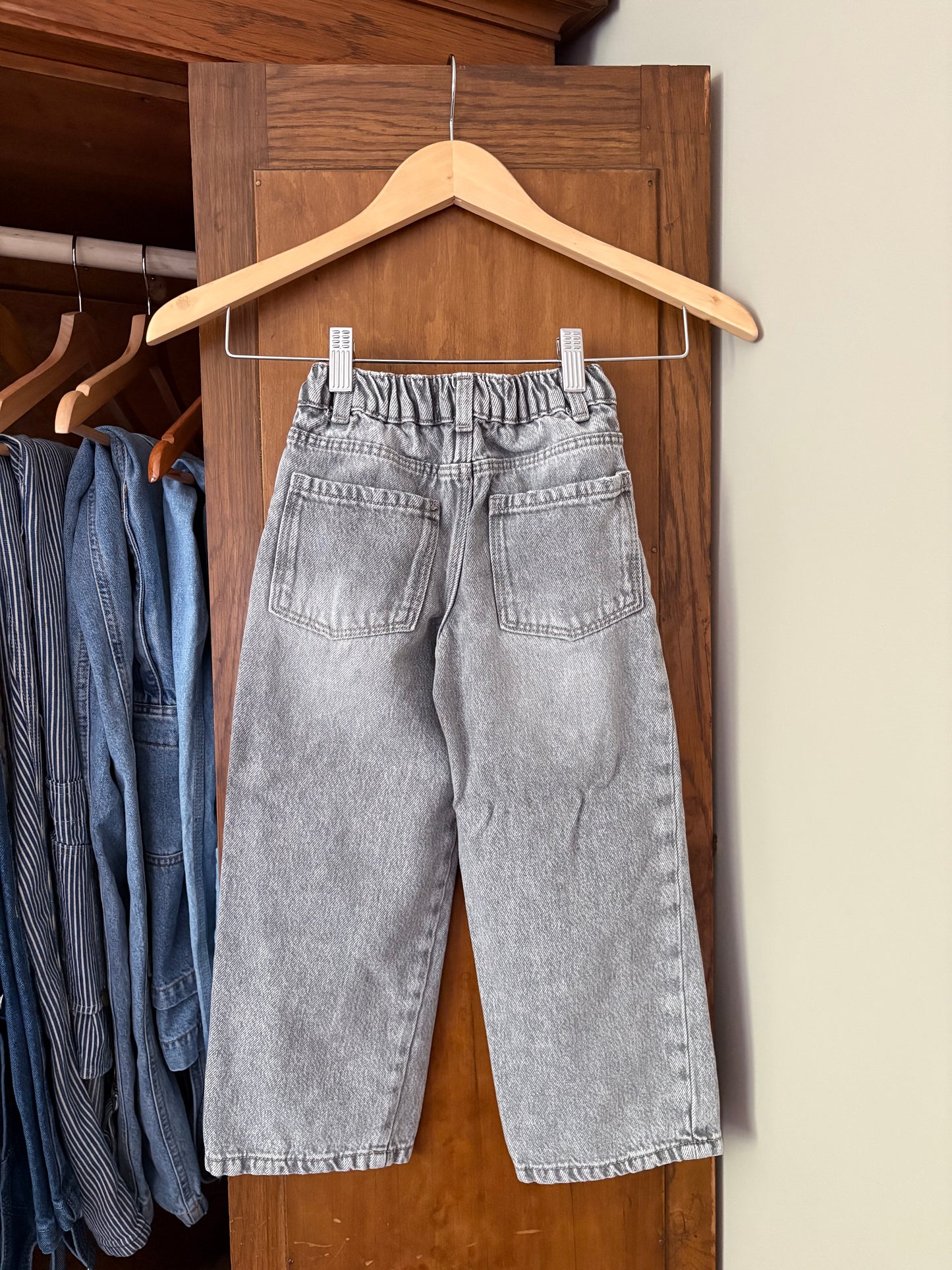 Jeans à jambe large Zara (6 ans)