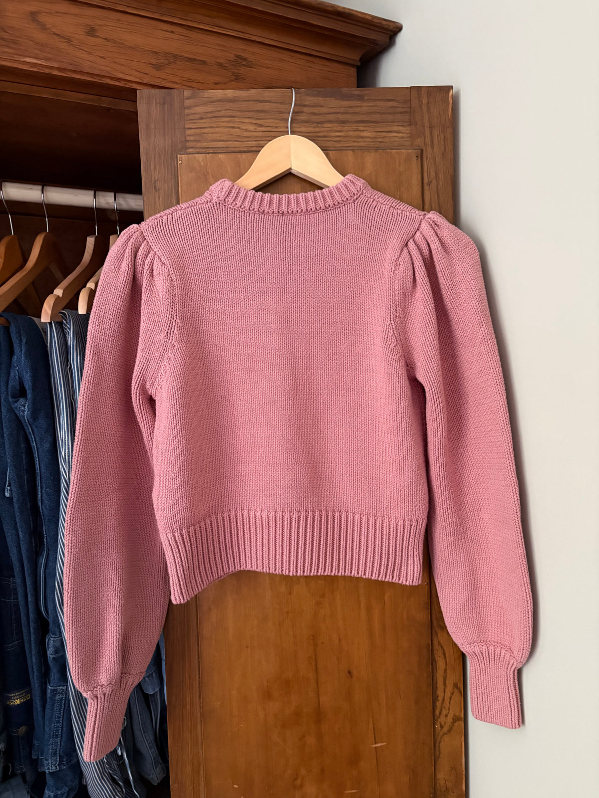 Tricot avec fleurs brodées Icône (Xsmall)