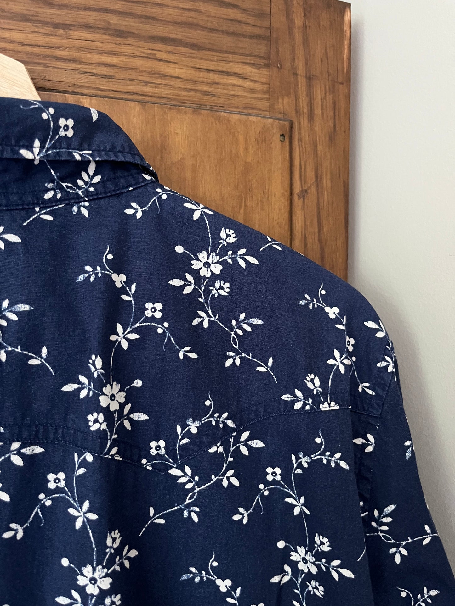 Chemise fleurie marine (L/XL)