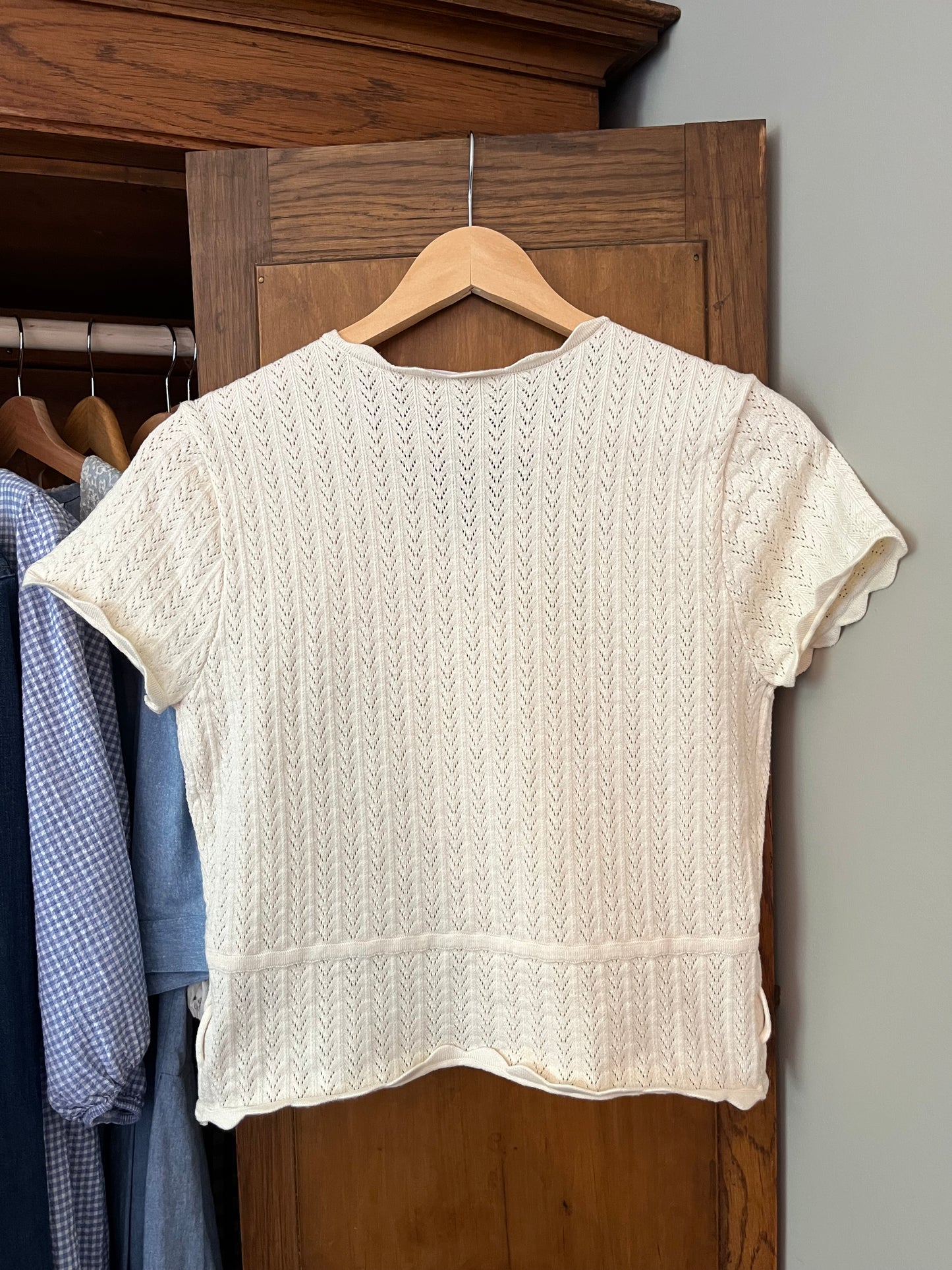 Haut beige en pointelle (Médium)