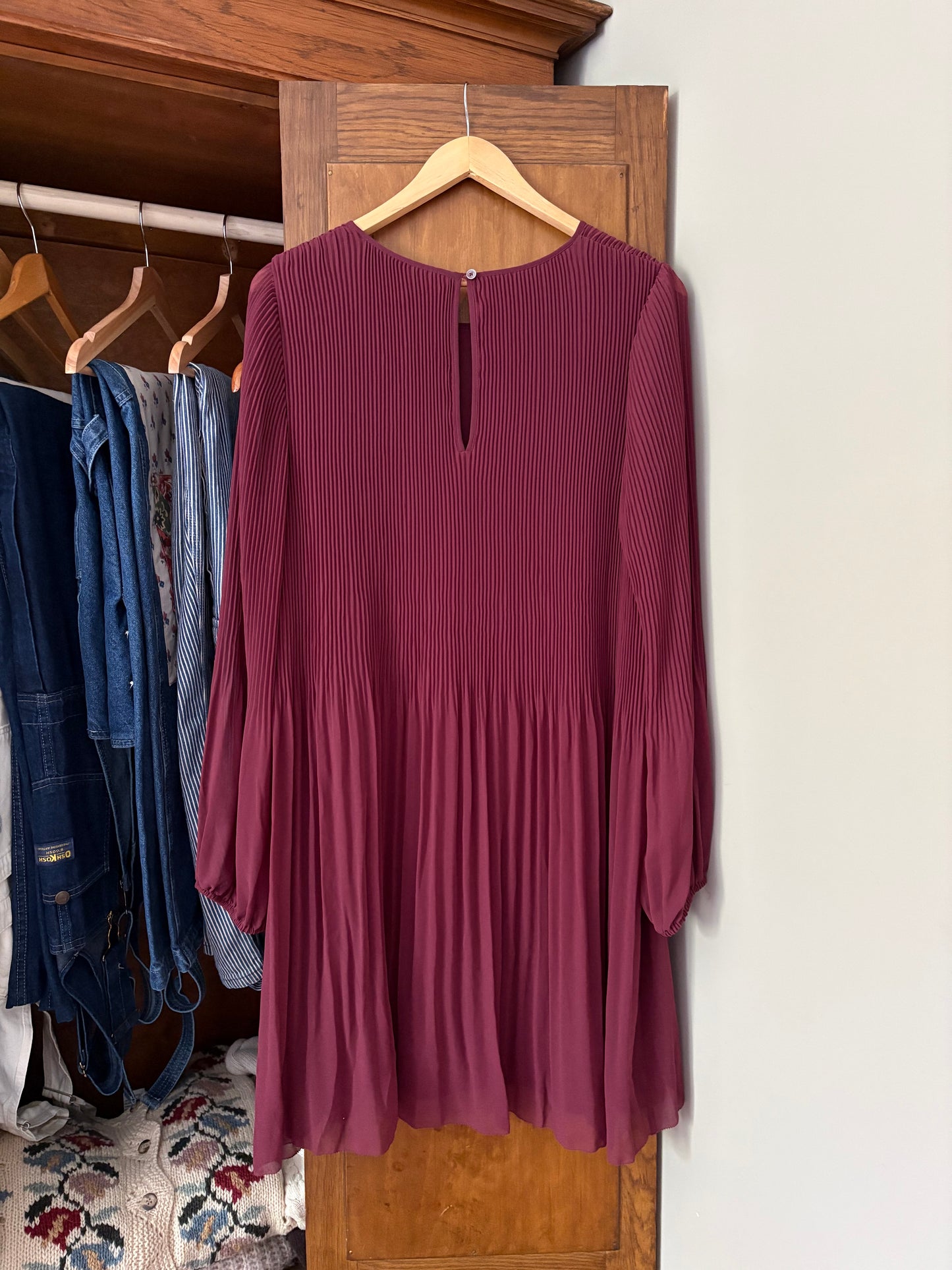 Robe bourgogne Aritzia (Xxlarge)