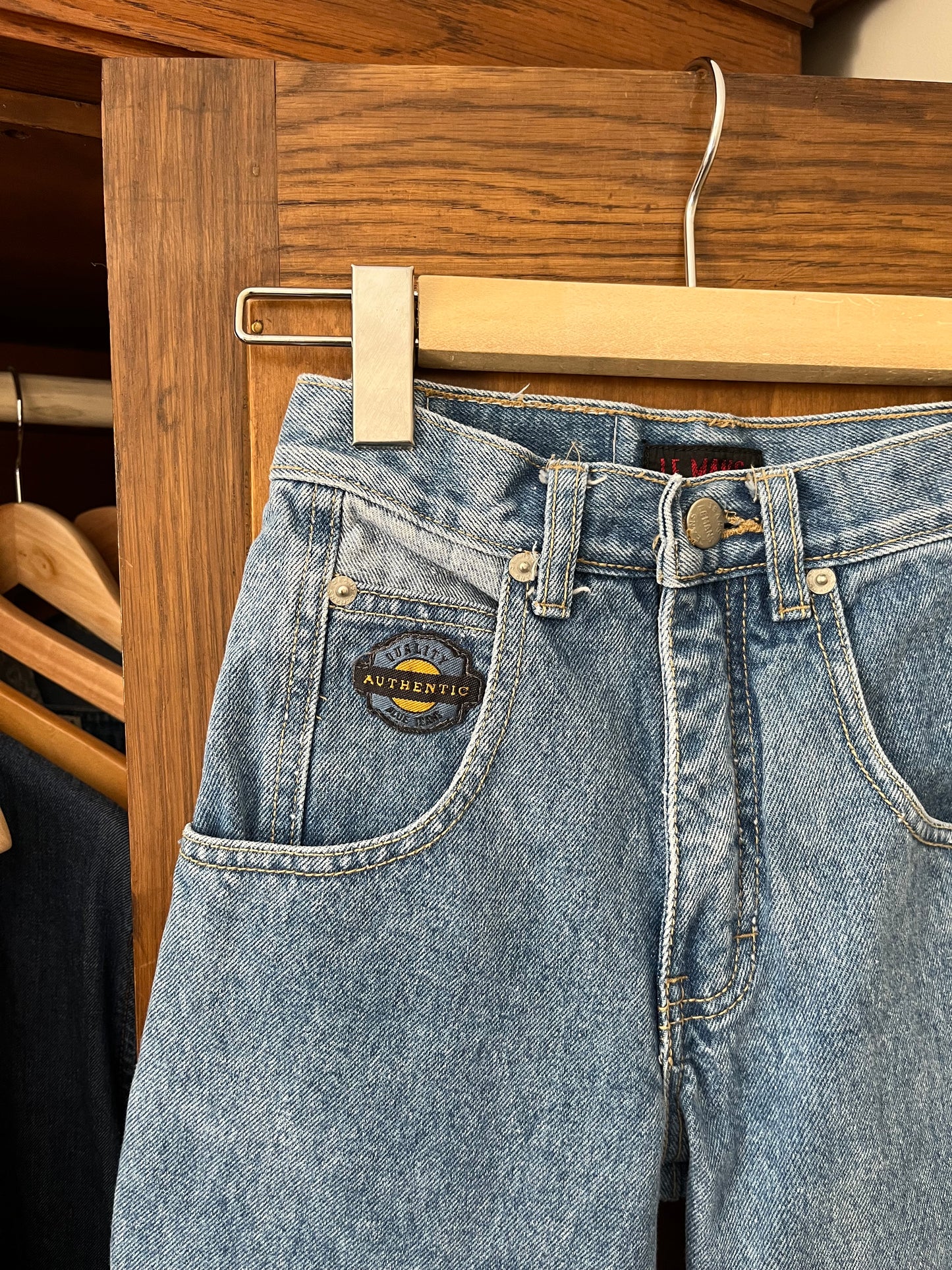 Jeans vintage avec patch (8 ans)