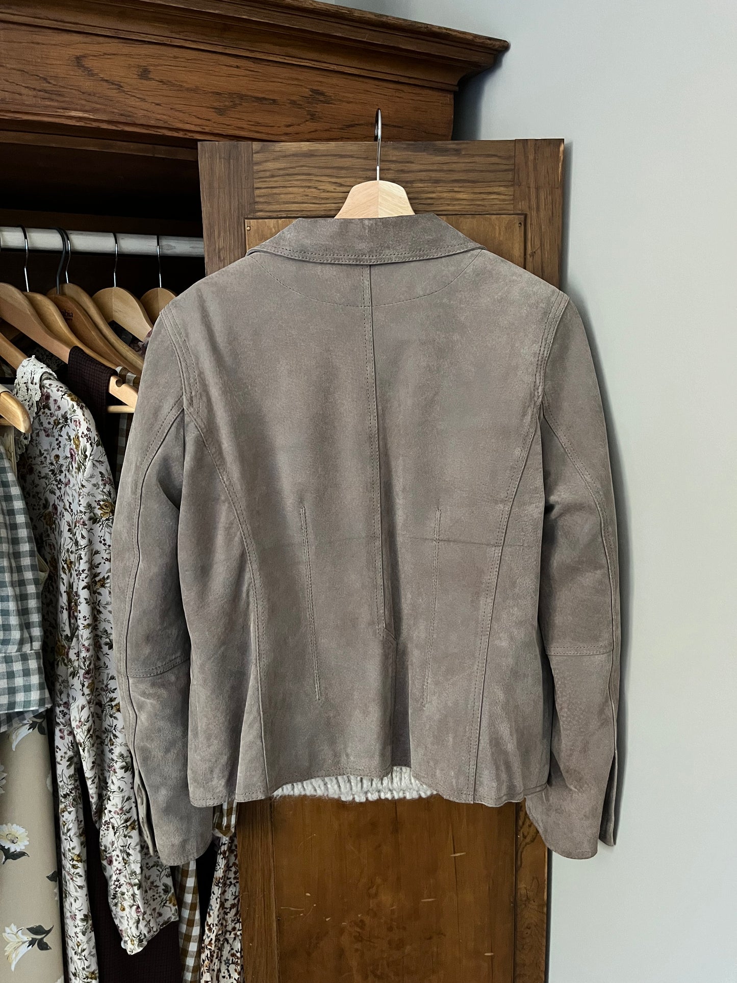 Manteau court en suède (M/L)