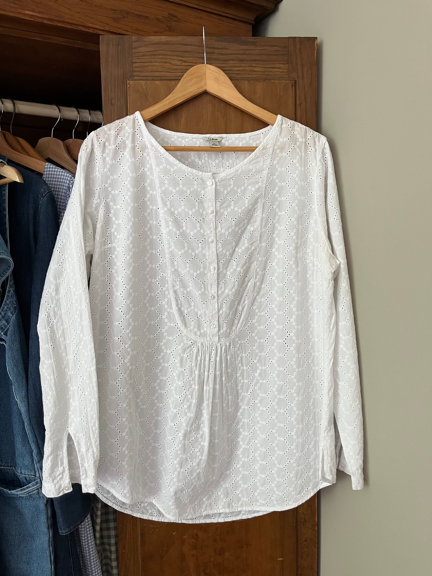 Chandail avec broderies L.L.Bean (Large)