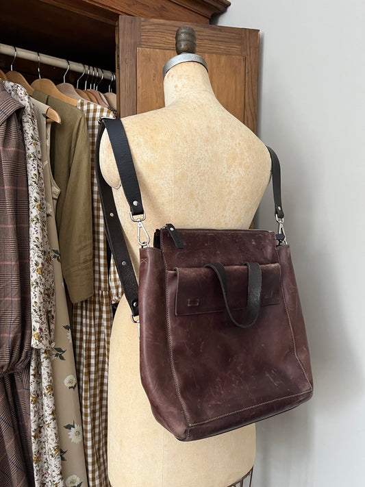Sacoche sac-à-dos en cuir brun