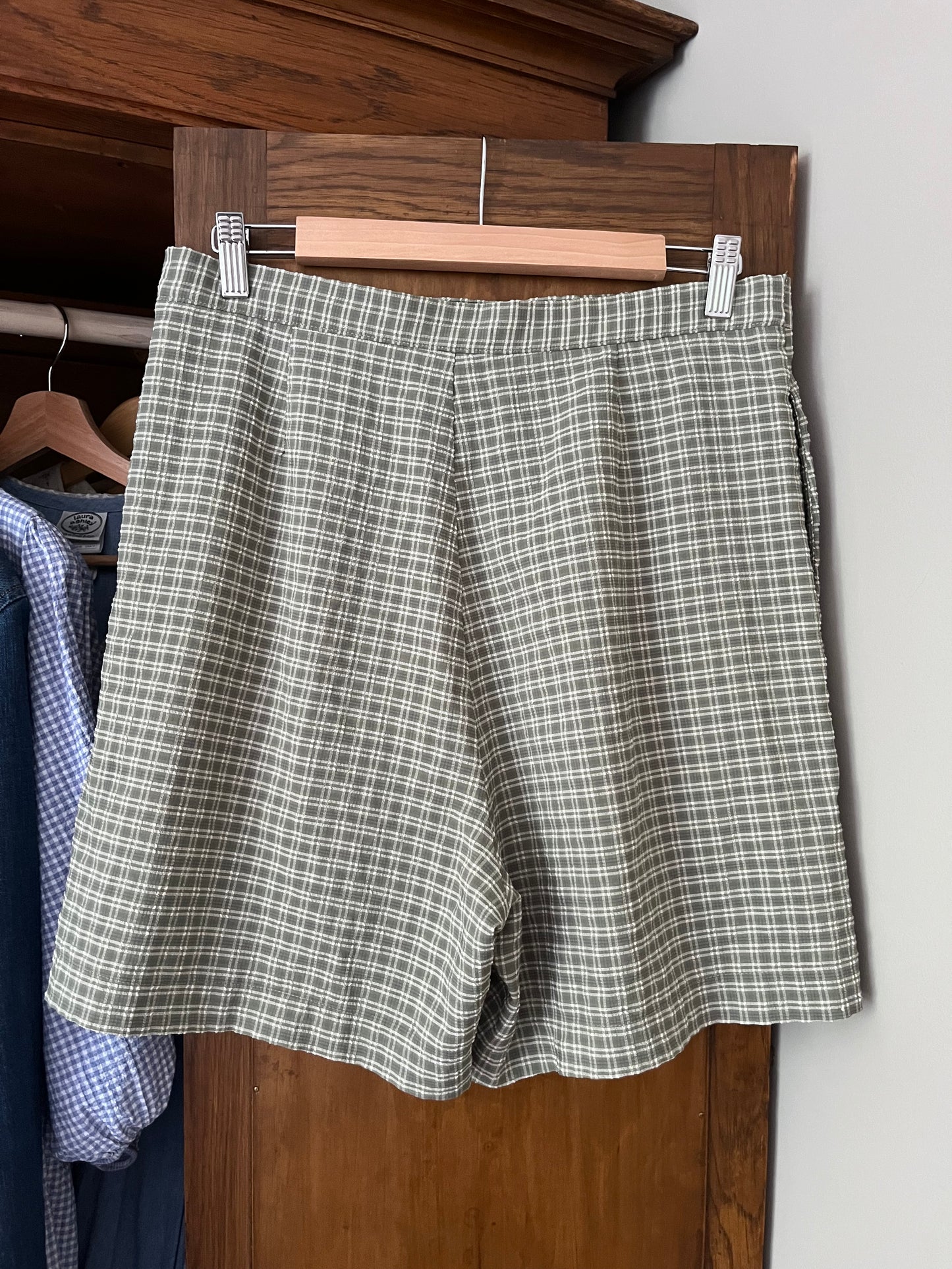 Jupe short à carreaux sauge (Médium)