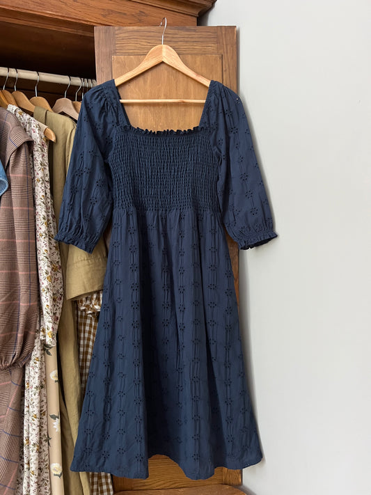 Robe marine avec broderies Mexx (S/M)