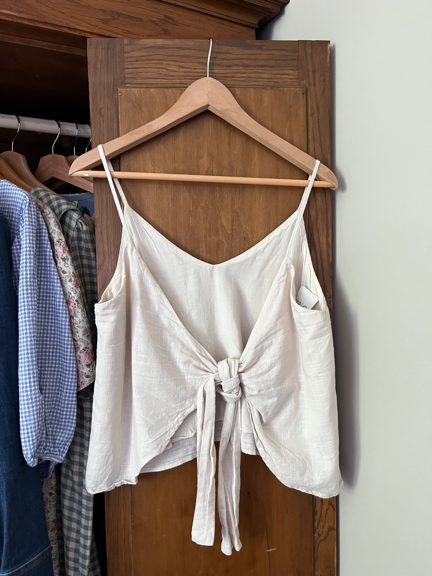 Camisole beige noué au dos (Small)