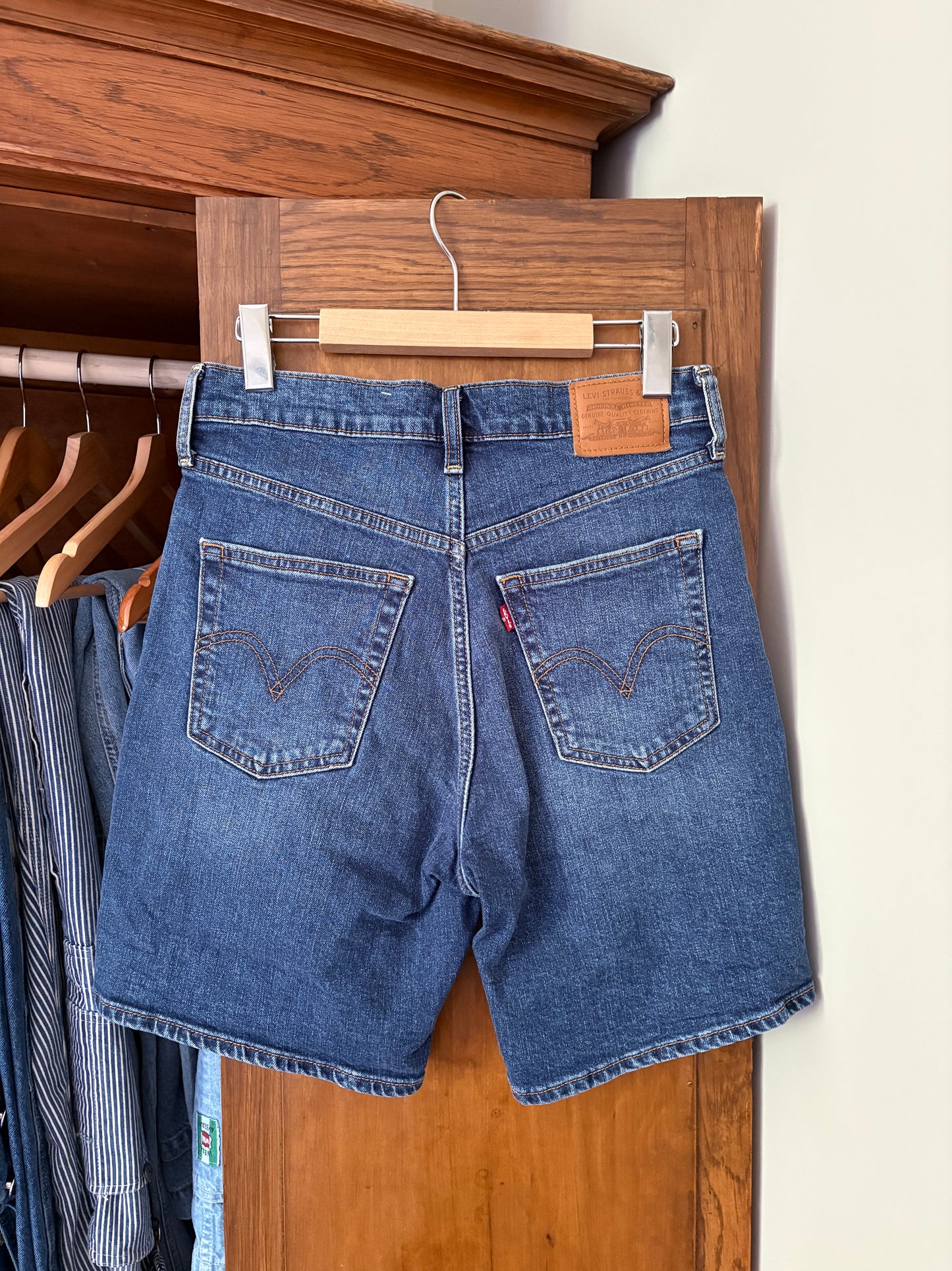 Short longue en denim Levis (Small)