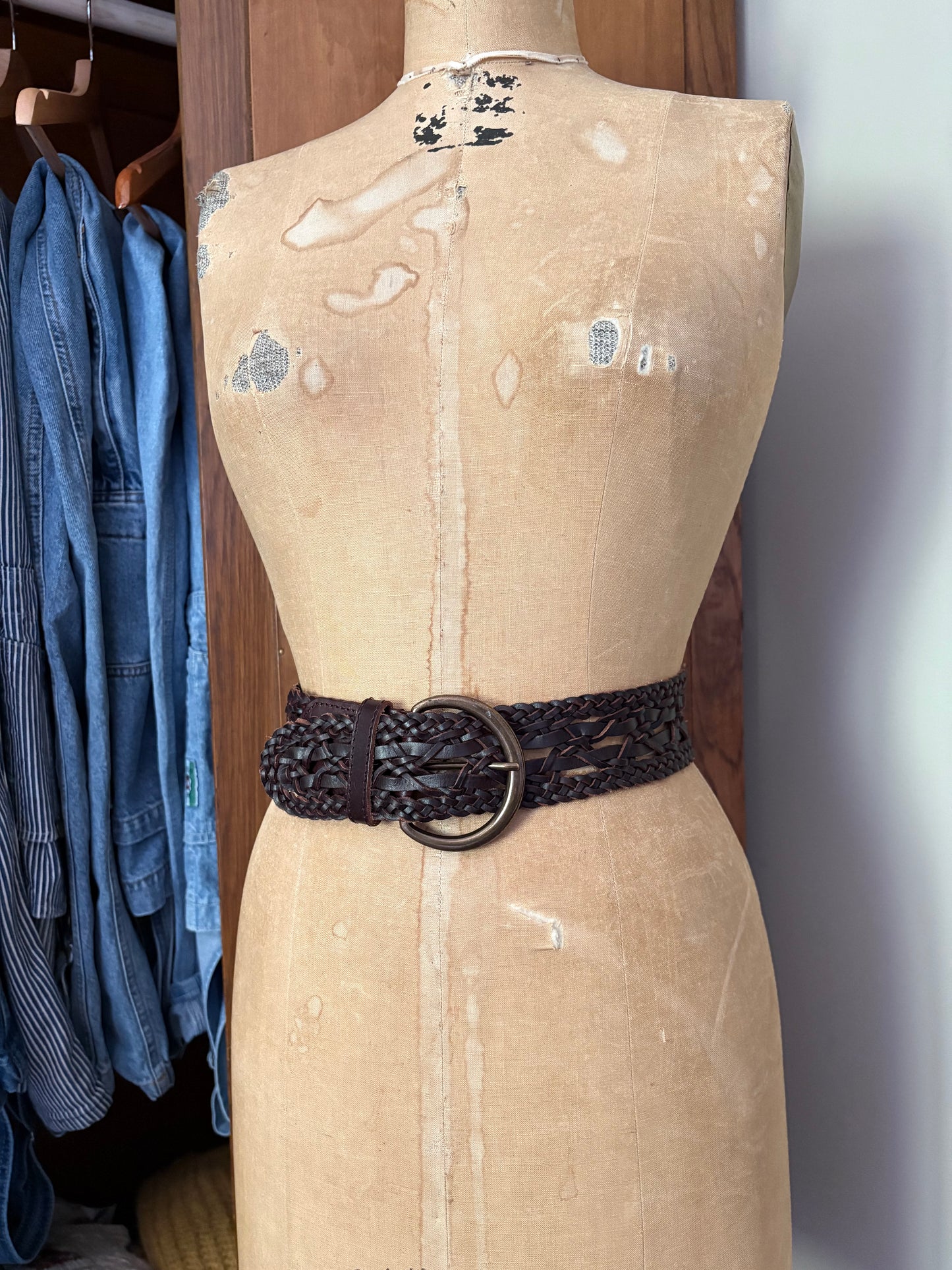 Ceinture tressée brune foncé en cuir (Médium)