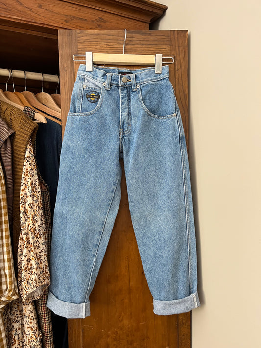 Jeans vintage avec patch (8 ans)