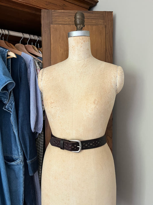 Ceinture en cuir brune avec détails (XS/S)