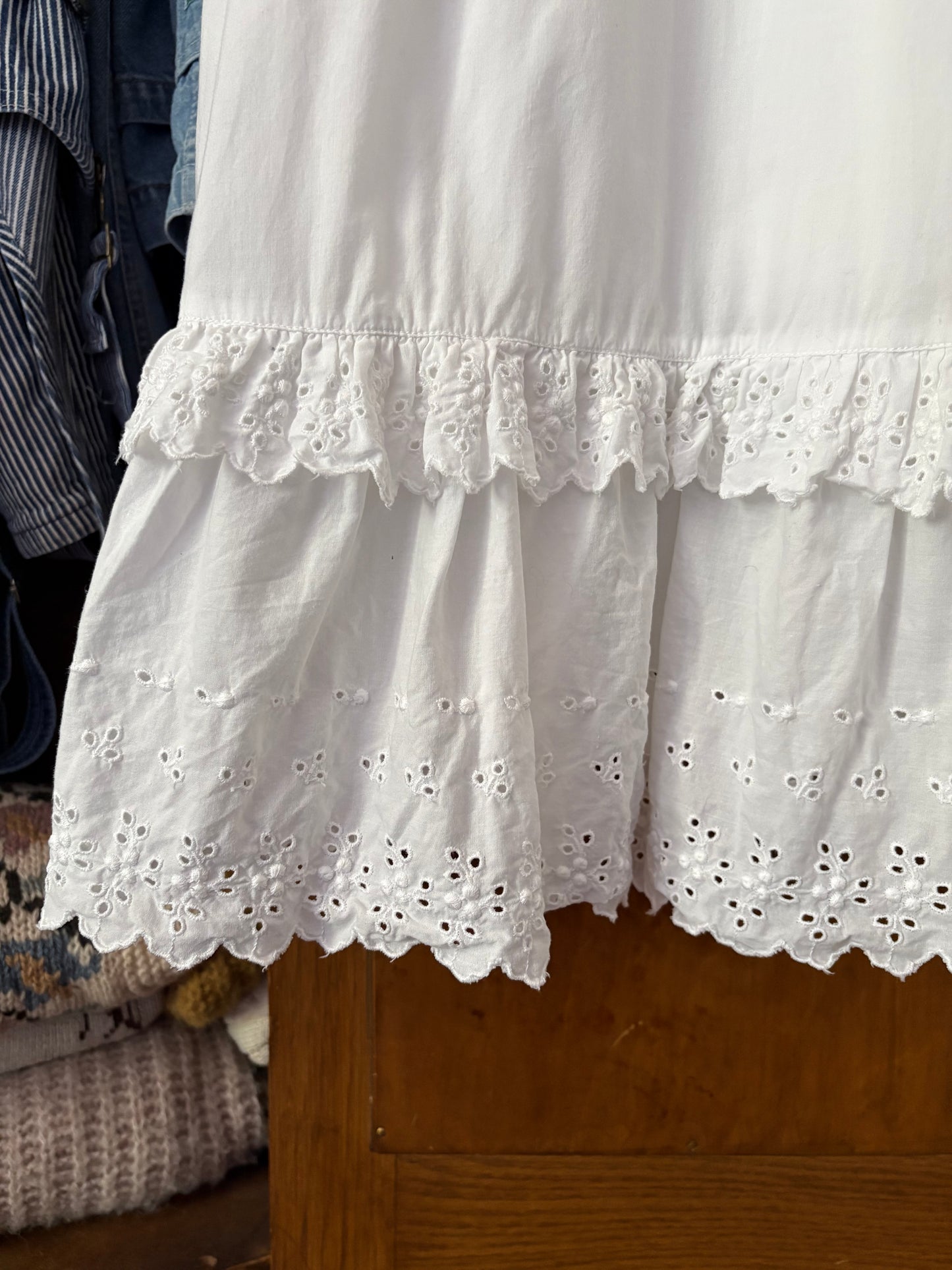 Robe blanche avec détails dentelles GAP (Small)