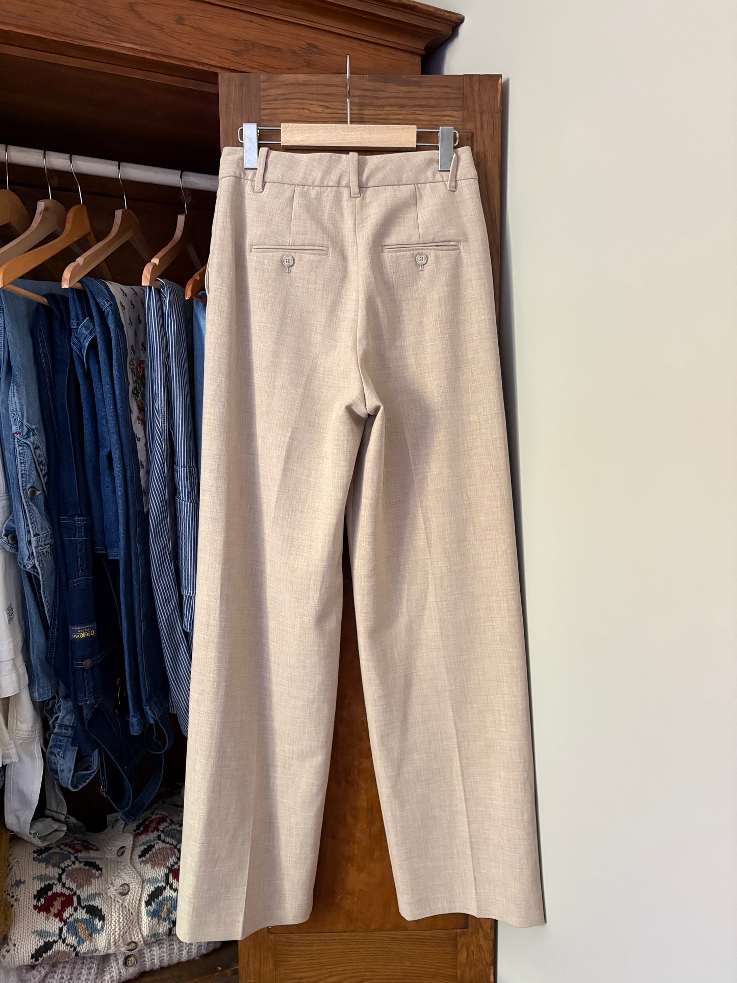 Pantalon beige Aritzia (Small) *Tel quel