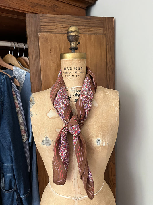 Grand foulard effet satin