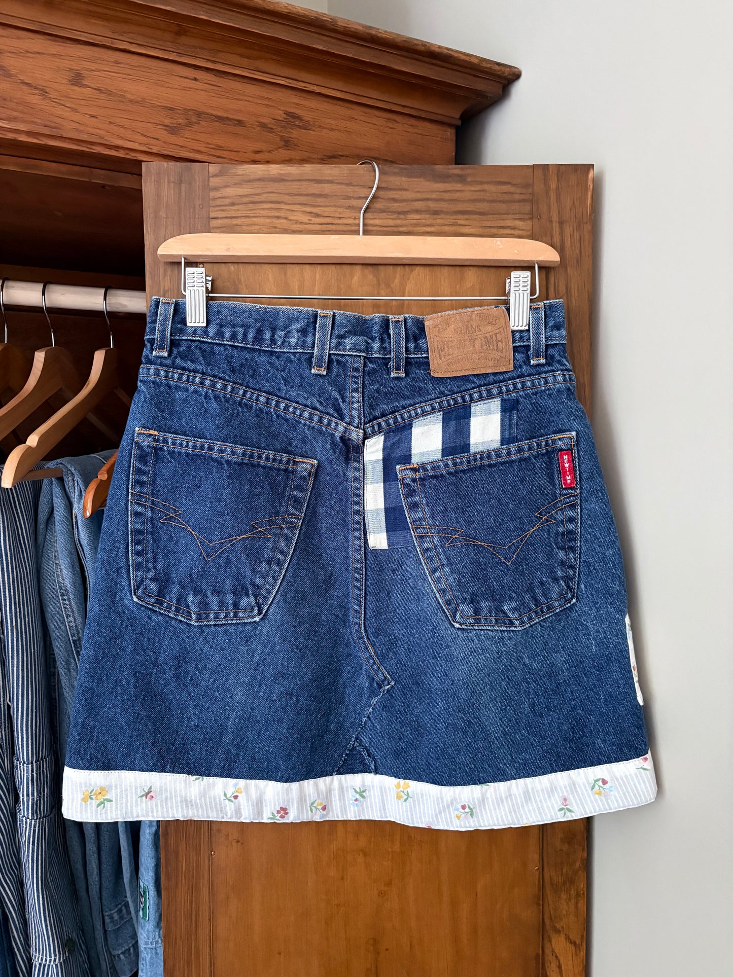 Jupe courte patchwork en denim revalorisée (Small) *Telle quelle