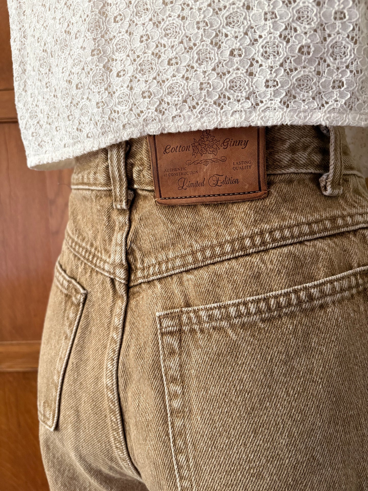 Jeans vintage à taille haute (Small)