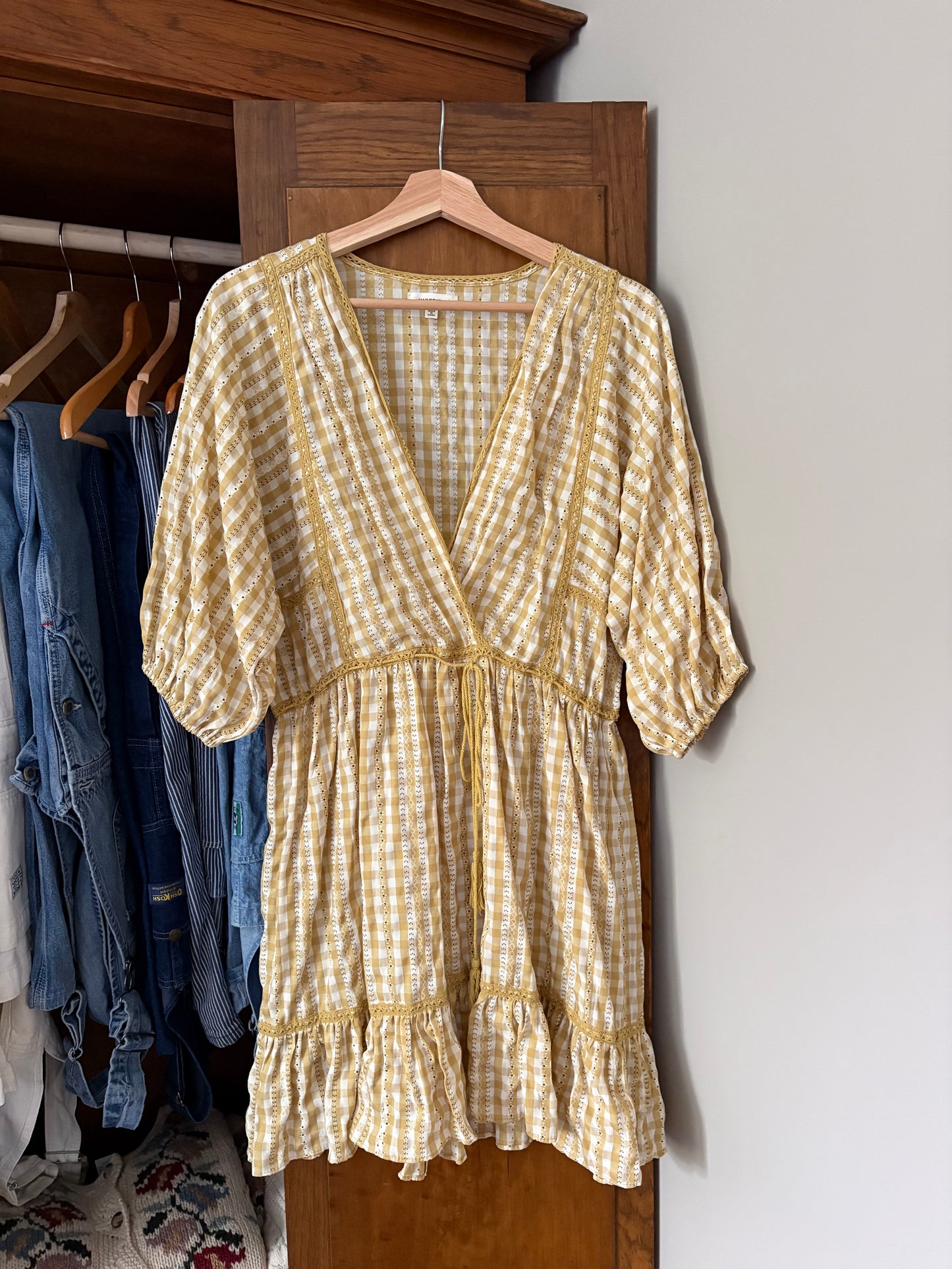 Robe courte décolletée (Large)