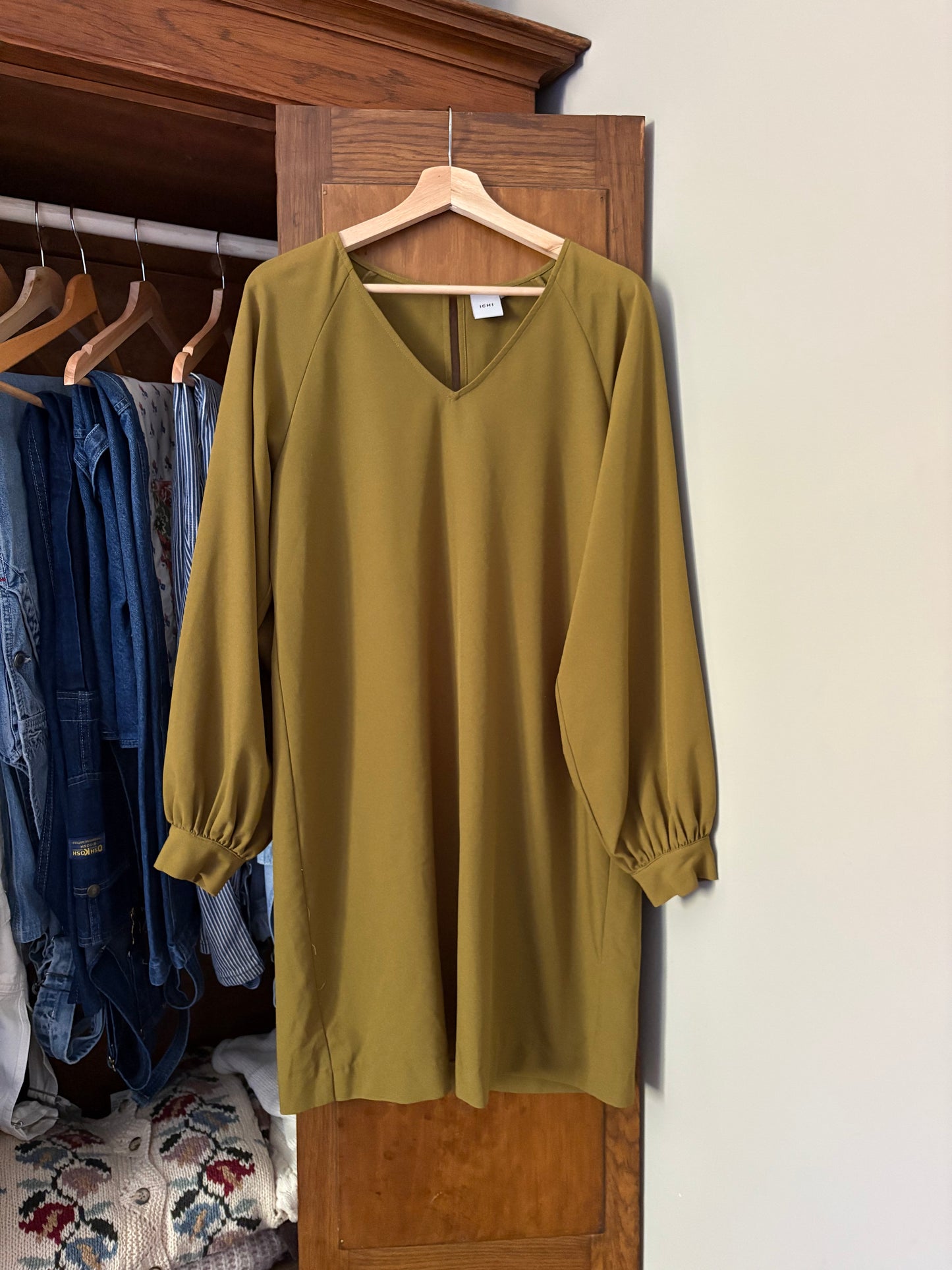Robe couleur olive ICHI (Médium)