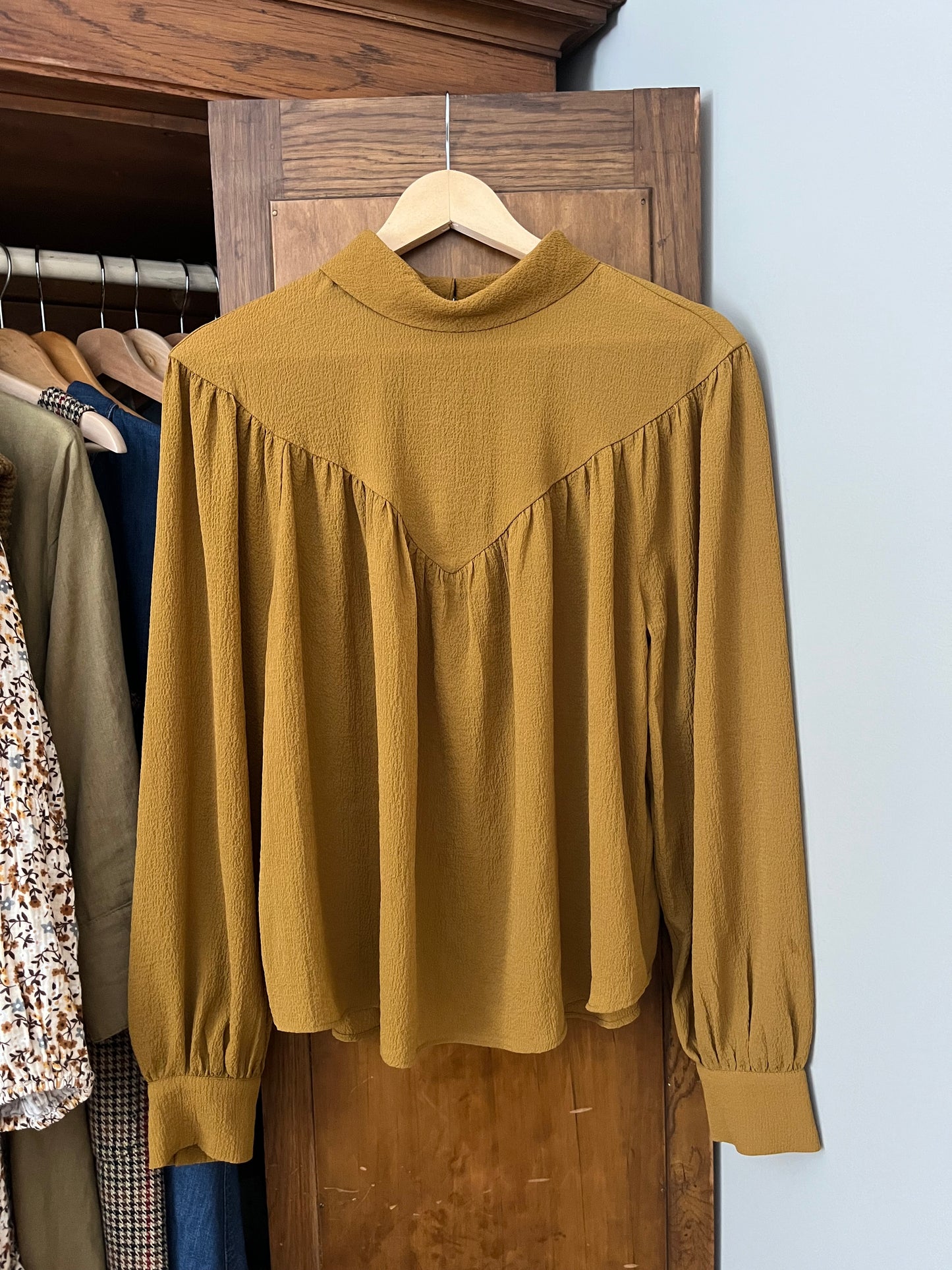 Blouse jaune RW&Co (M/L)