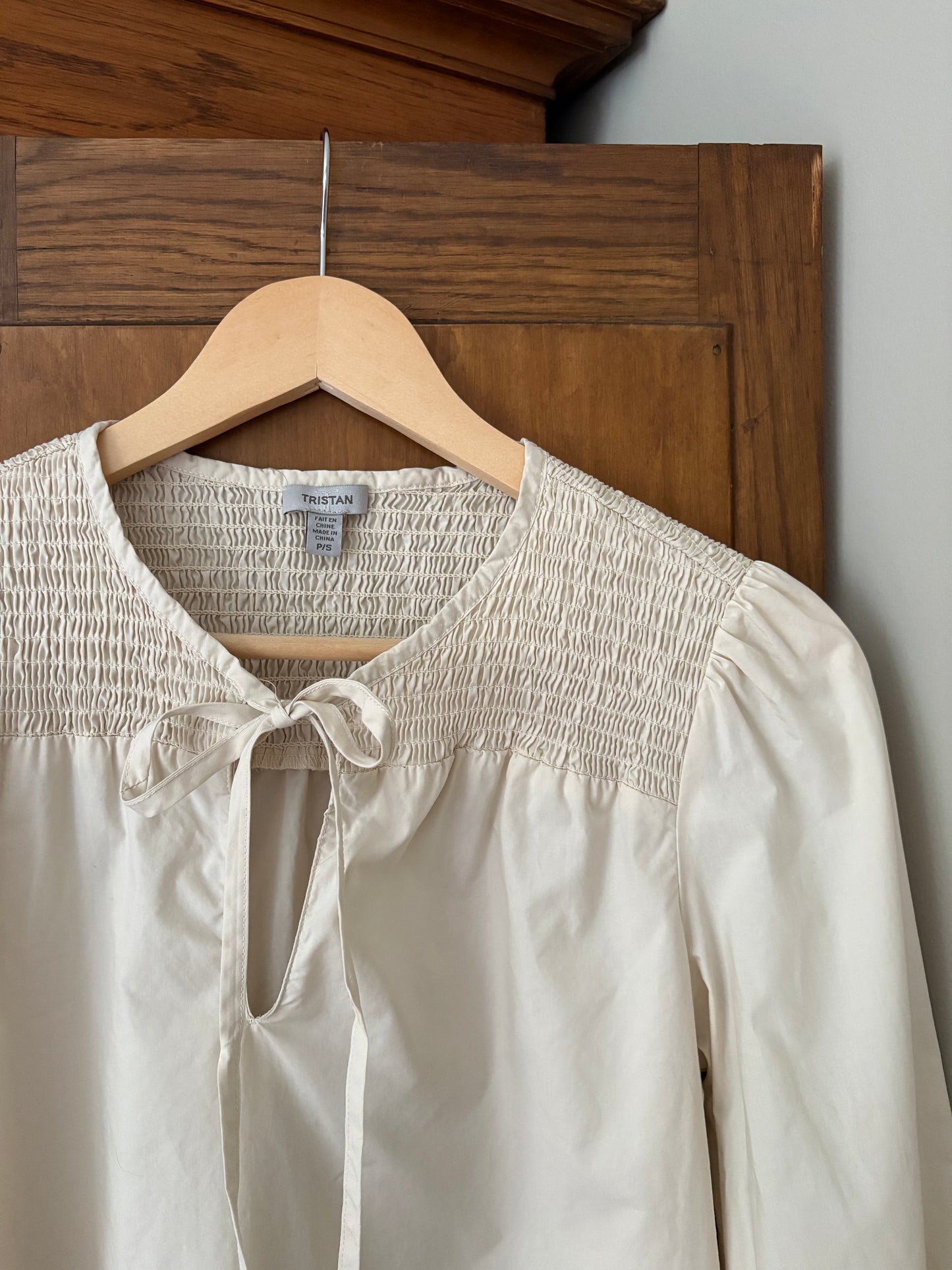 Haut beige avec boucle Tristan (Small)