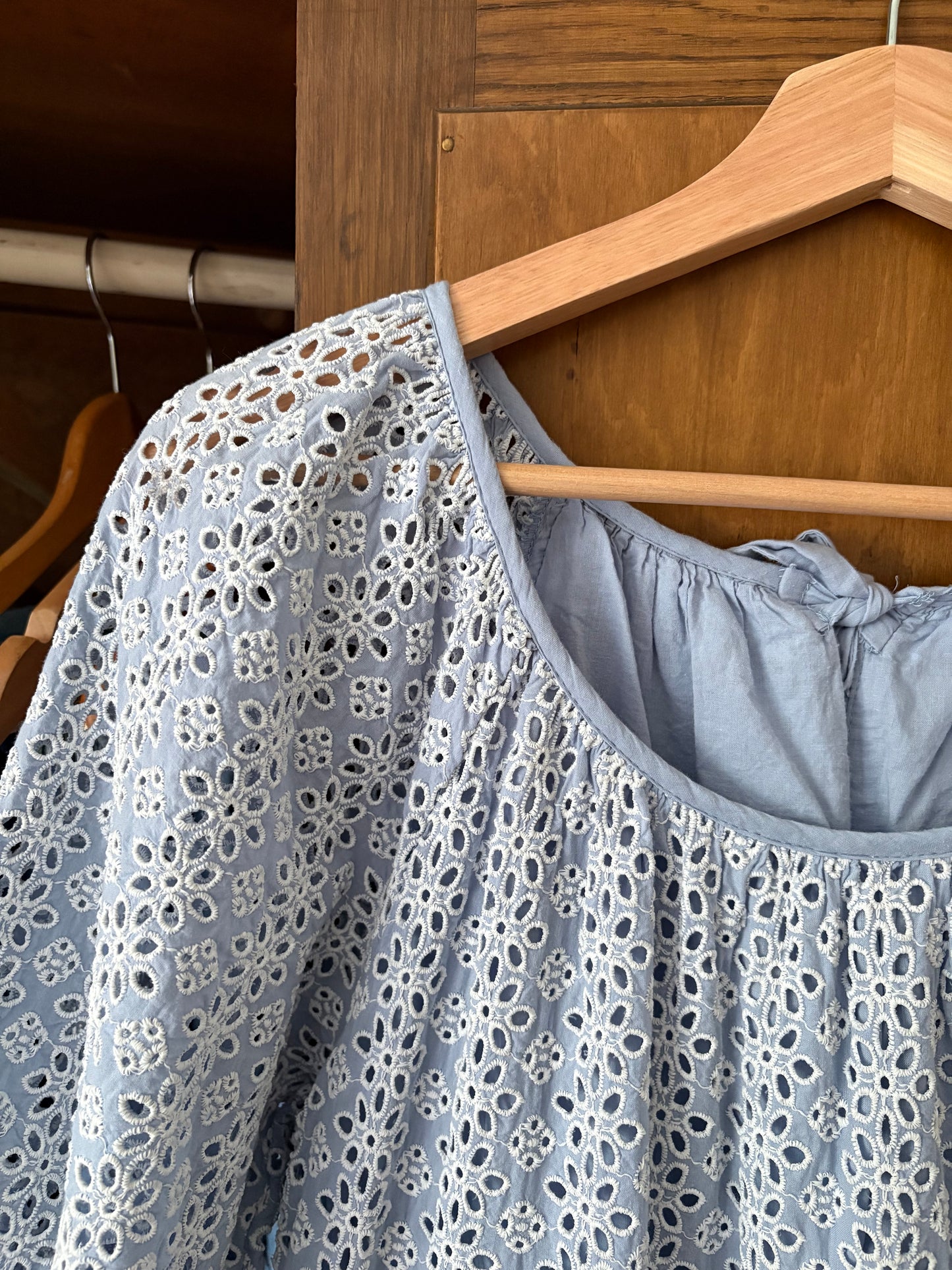 Robe broderie bleu pâle (Small)