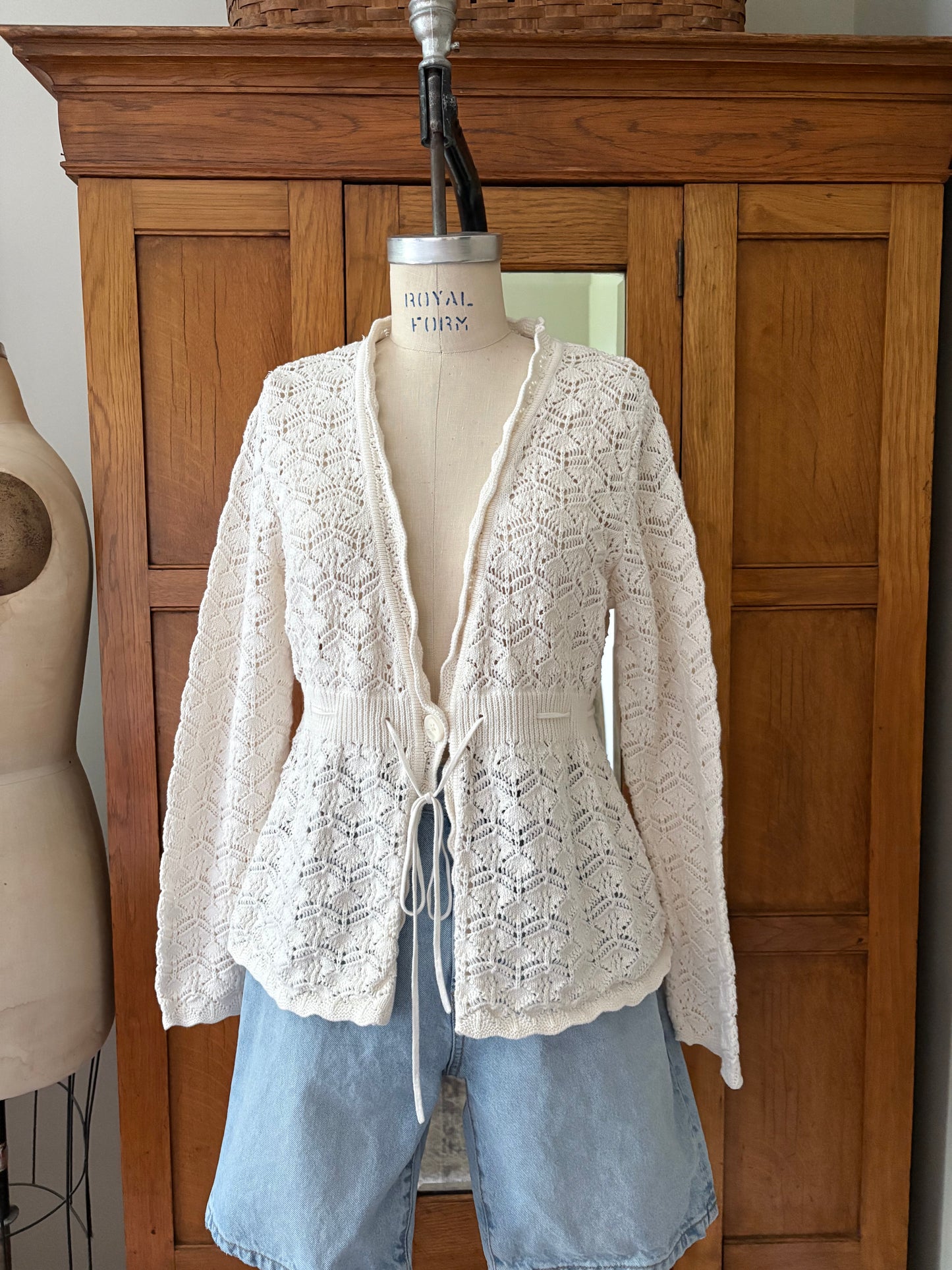 Veste en crochet crème (Médium)