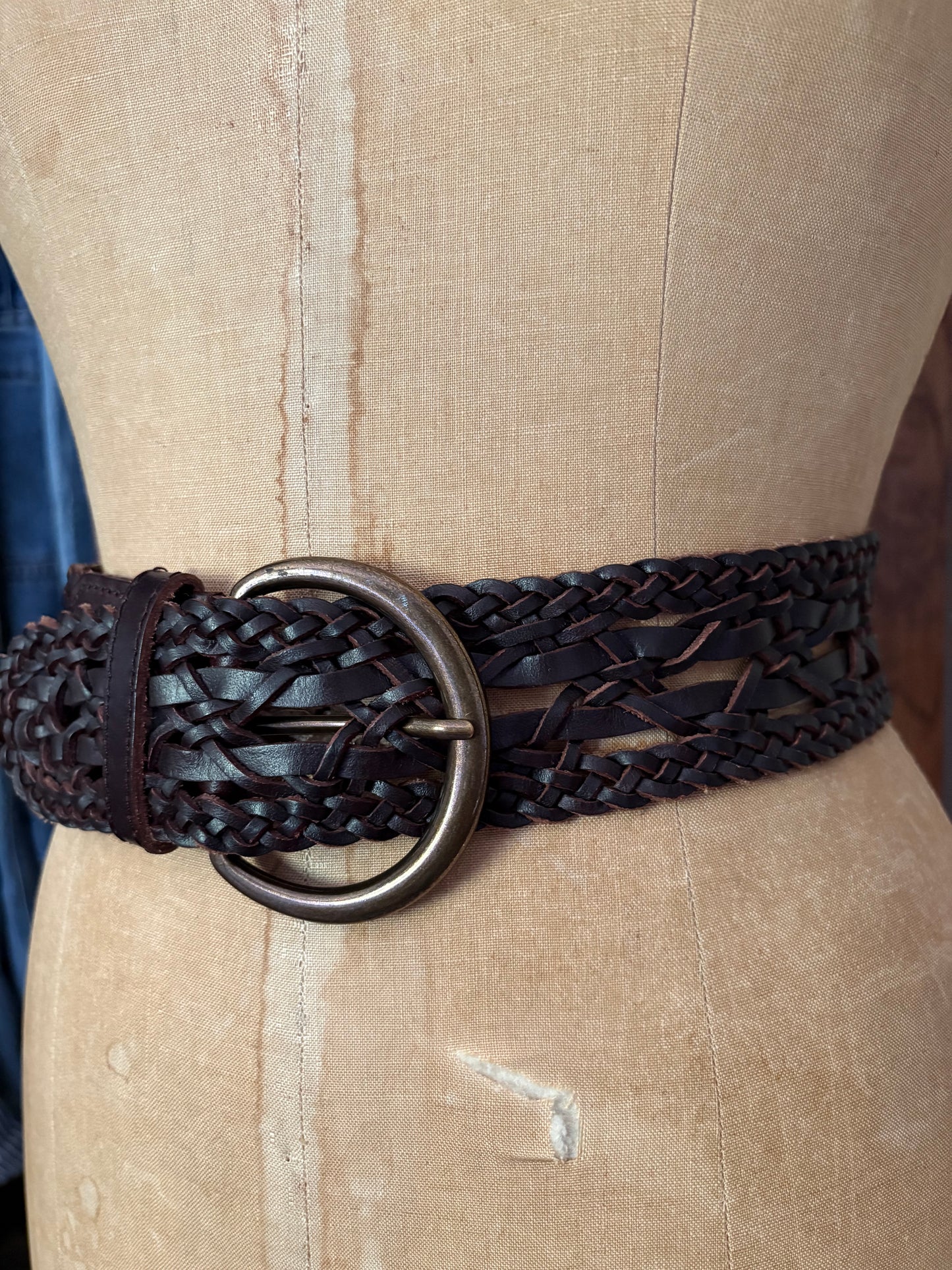 Ceinture tressée brune foncé en cuir (Médium)