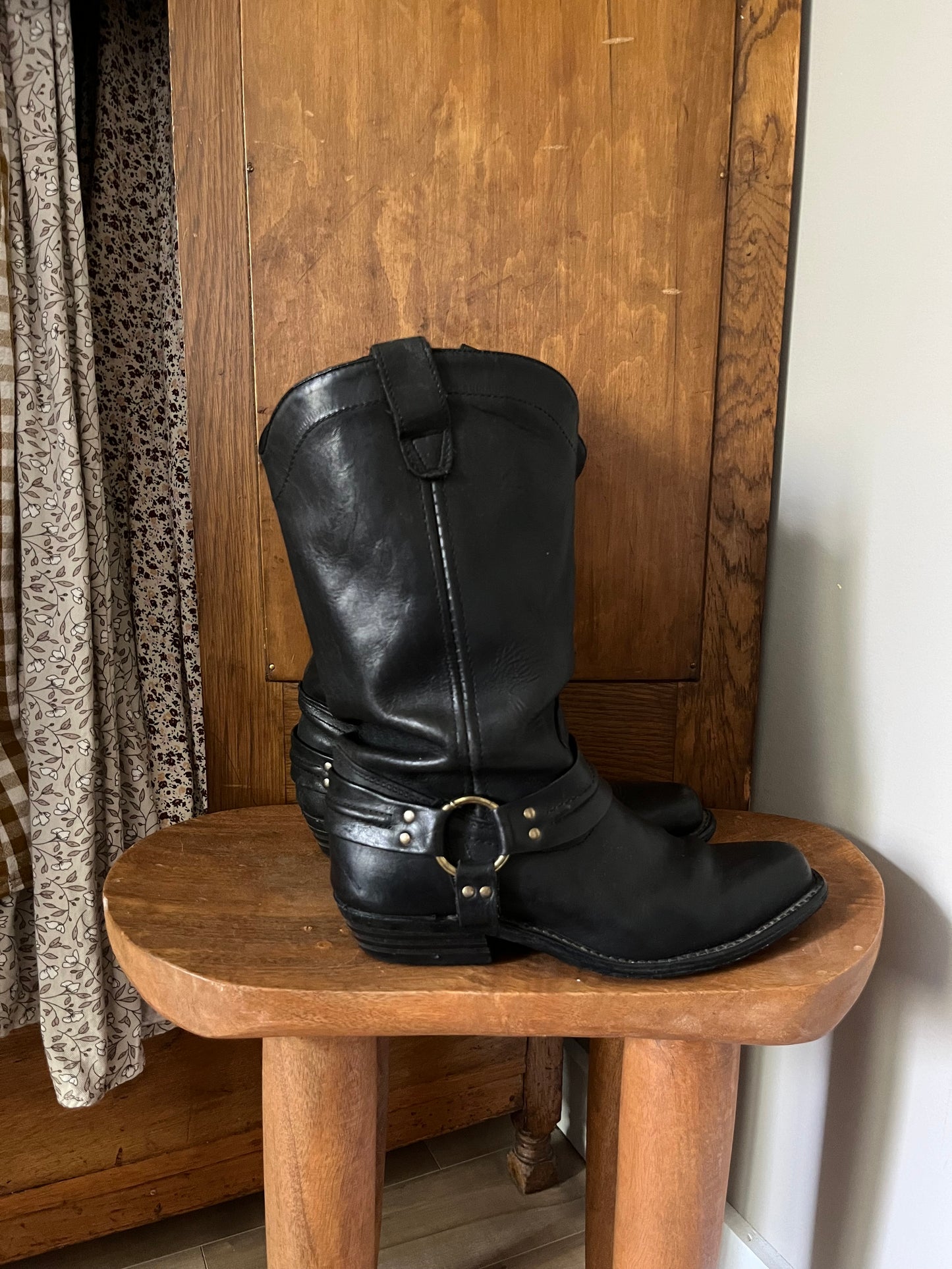 Bottes en cuir western (grandeur 8)