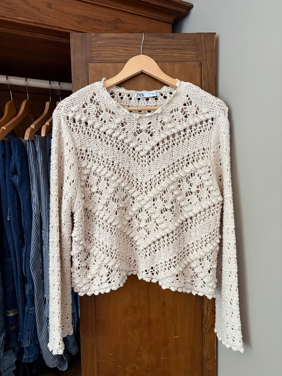 Tricot crème en crochet Zara (Médium)