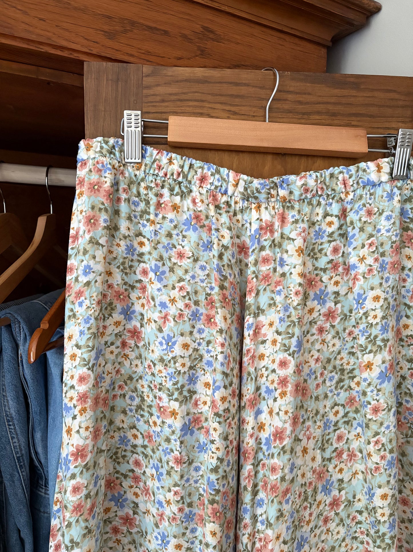 Jupe longue fleurie Zara (Large)
