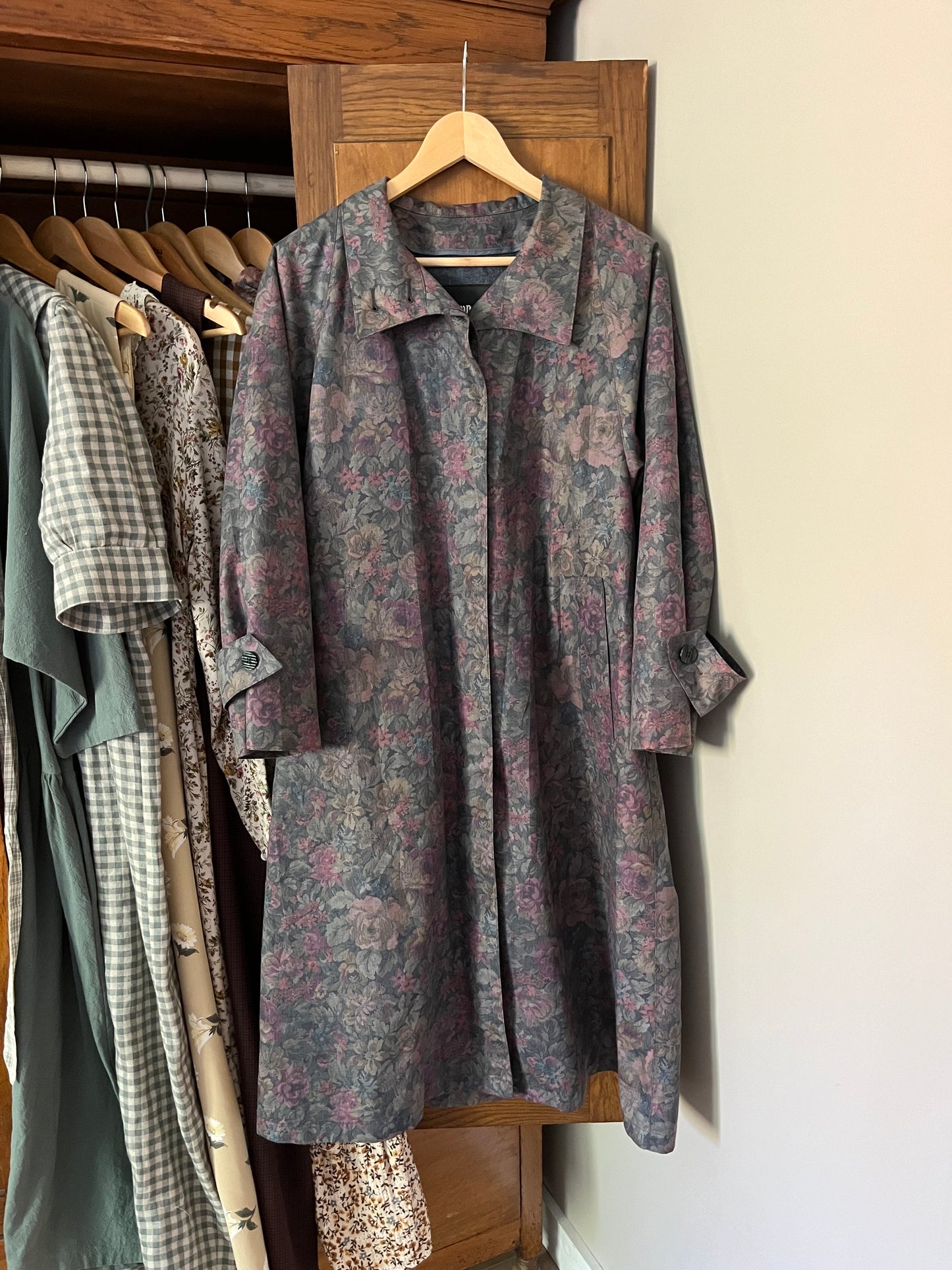 Trench coat fleuri vintage ( M/L)