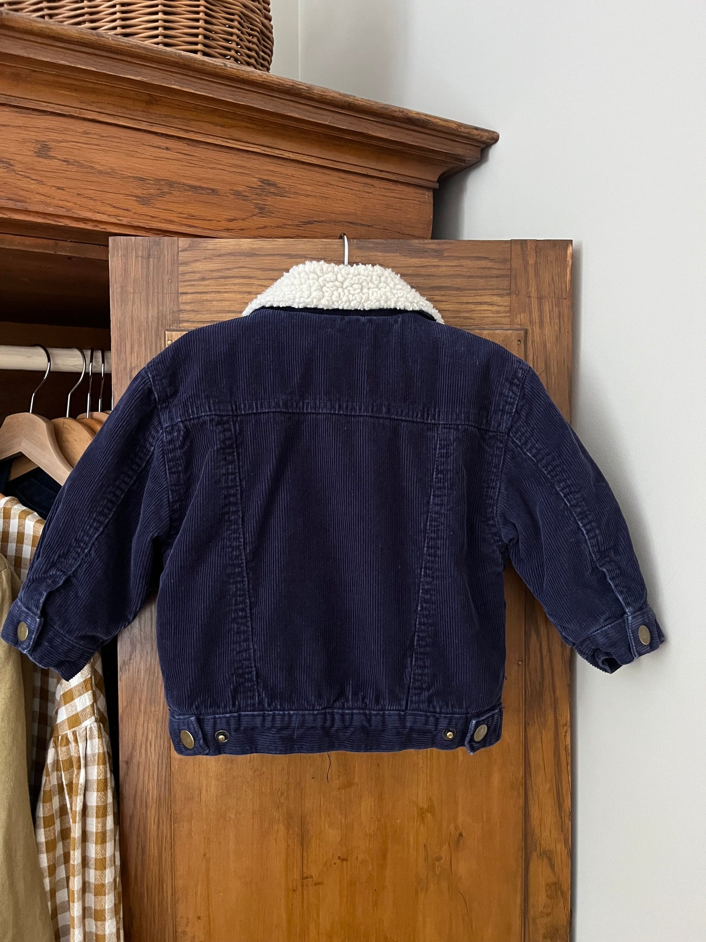 Manteau en corduroy et sherpa (12-18 mois)
