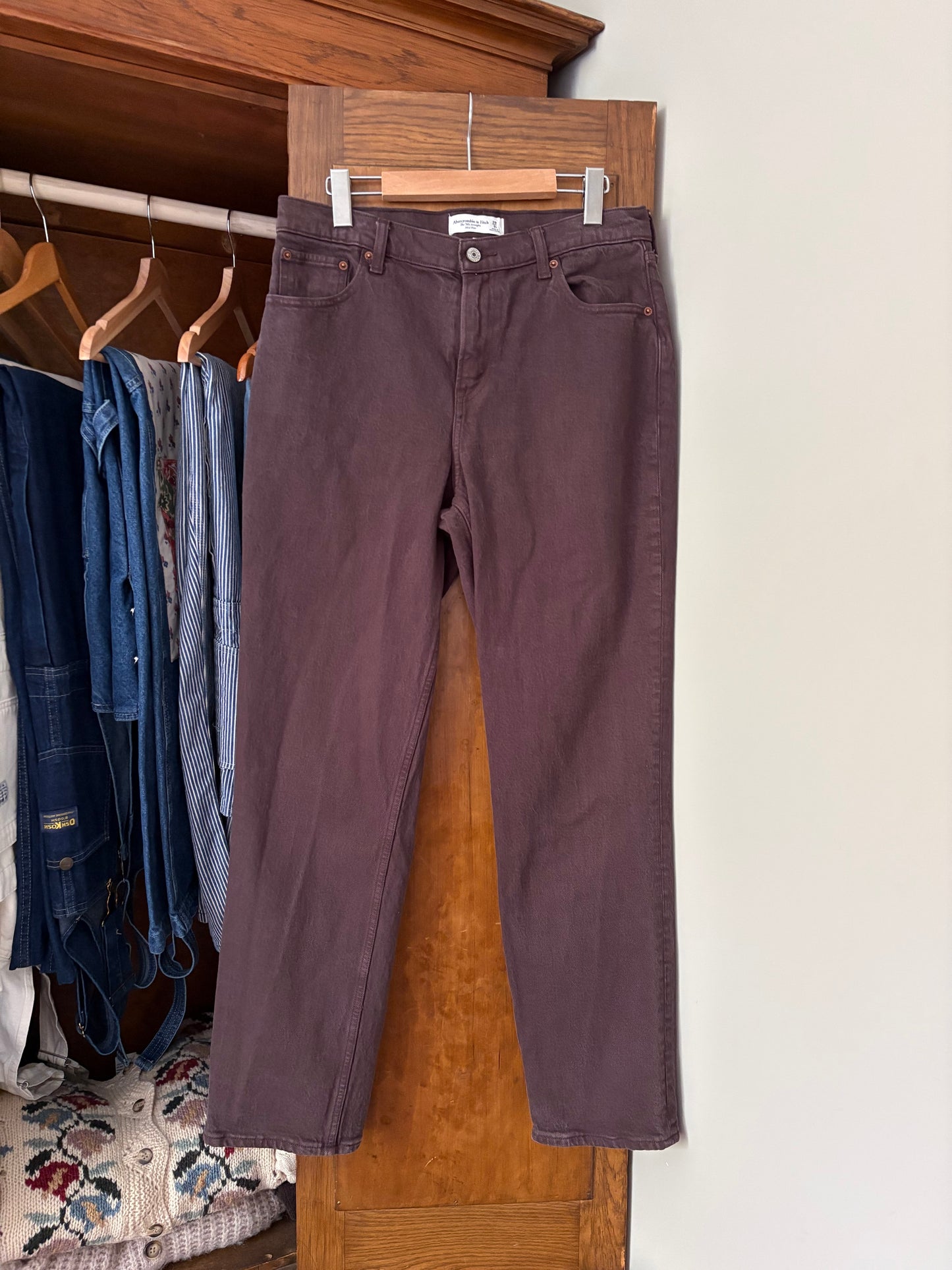Jeans brune Abercrombie & Fitch (Médium)