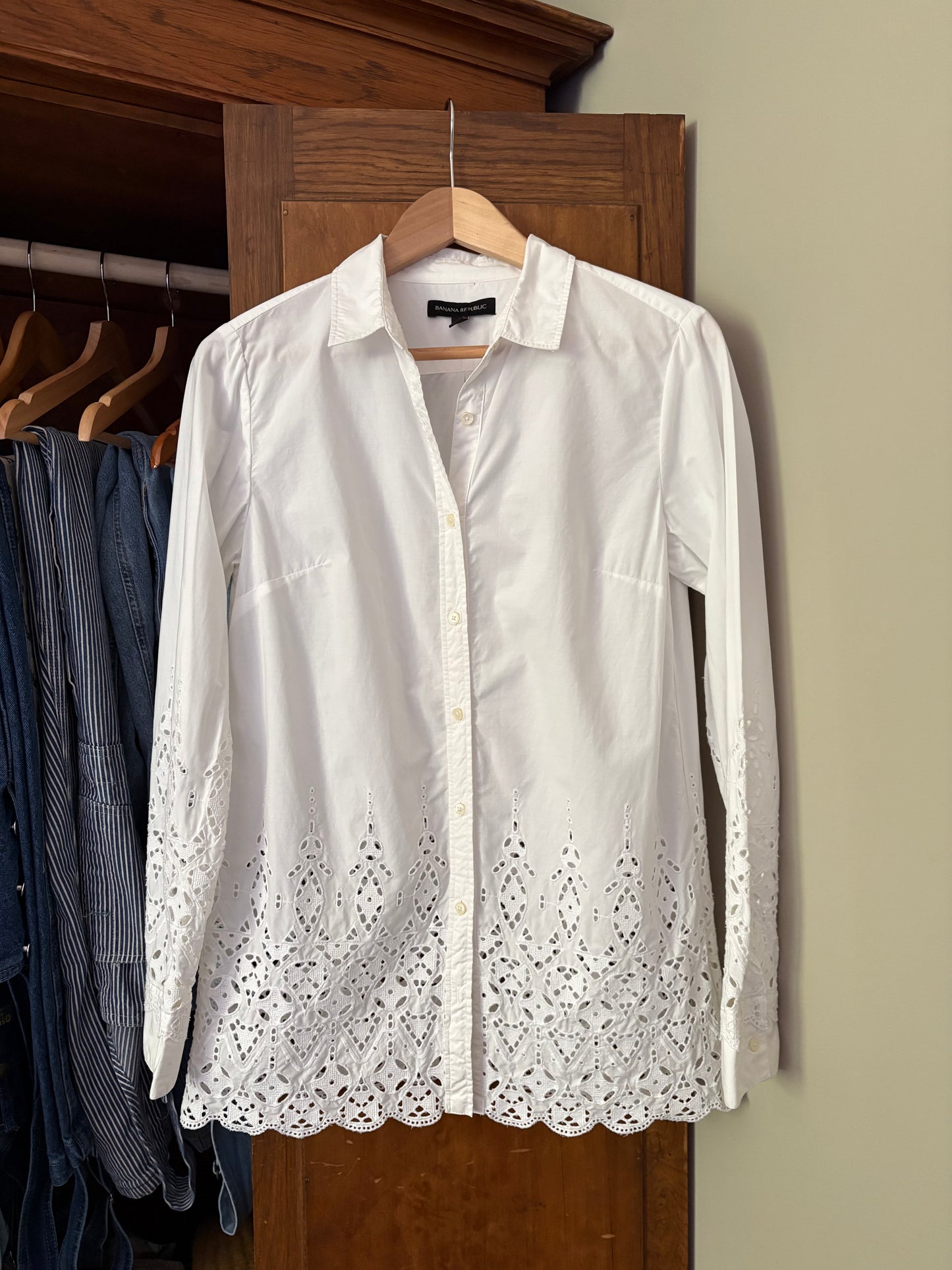 Chemise avec détails de broderies Banana Republic (Small)