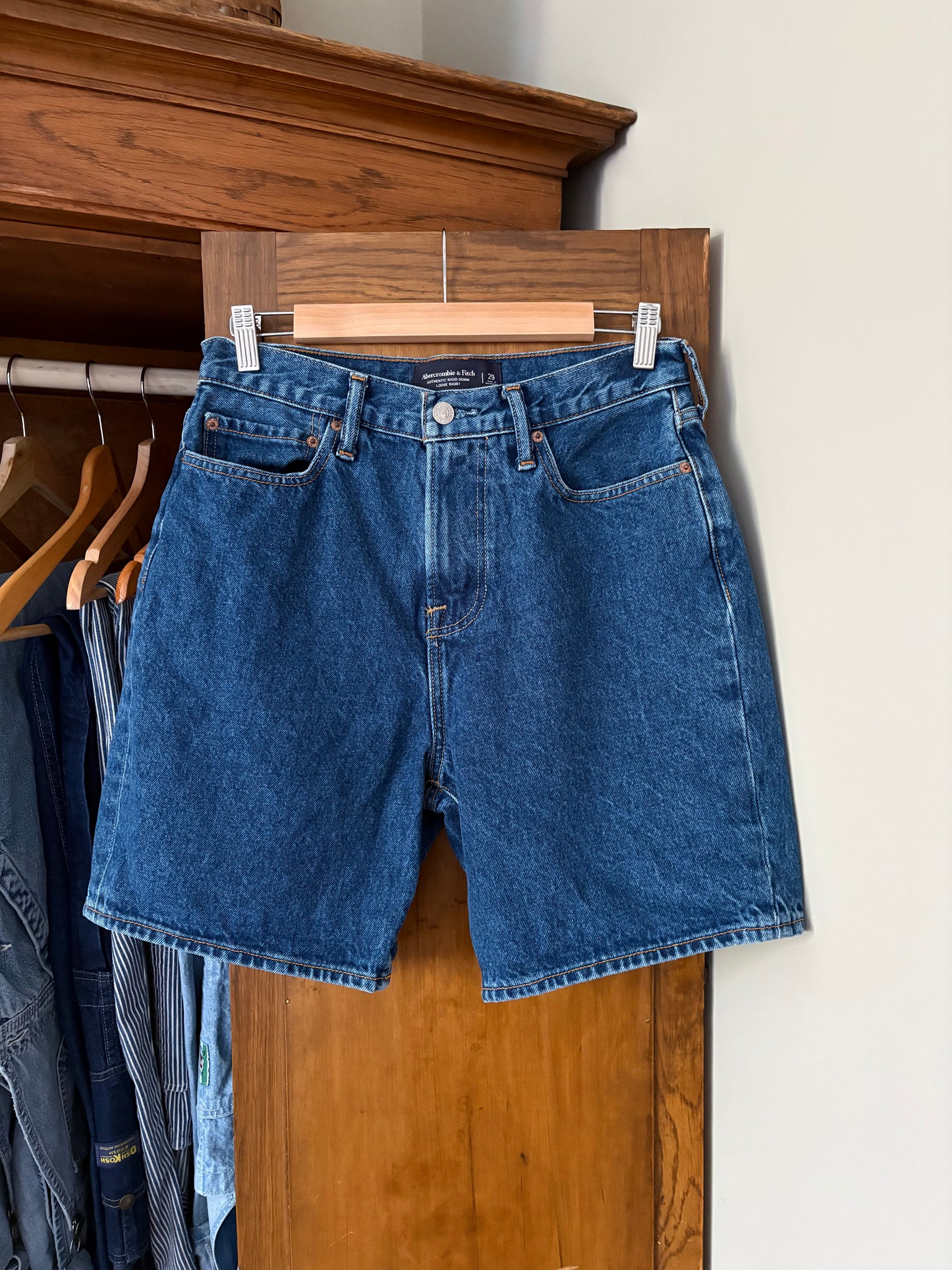 Short mi longue Abercrombie & Fitch (Médium)
