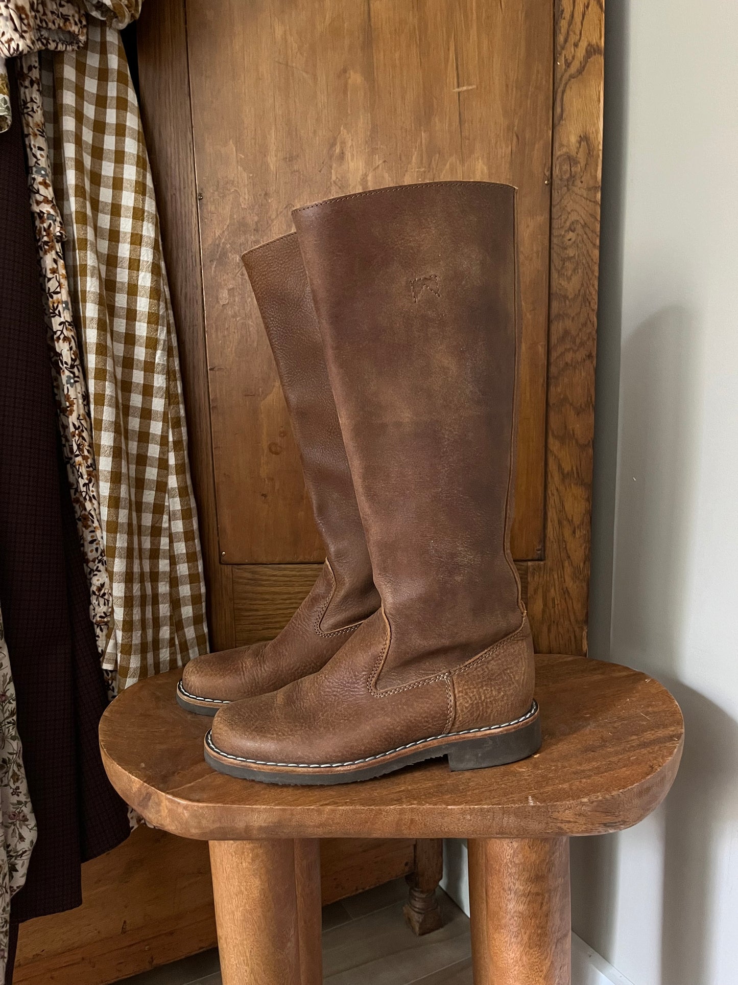 Bottes Roots en cuir (Pointure 5.5)