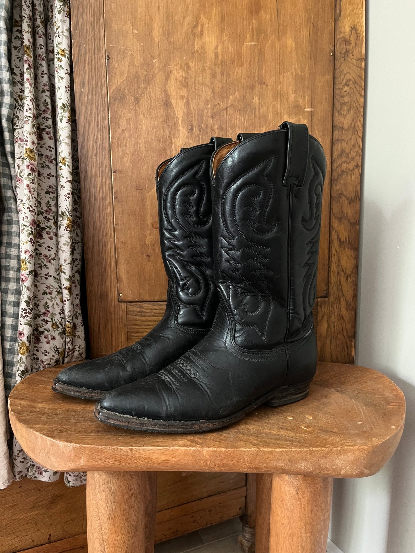Bottes de cowboy noir (7.5-8)