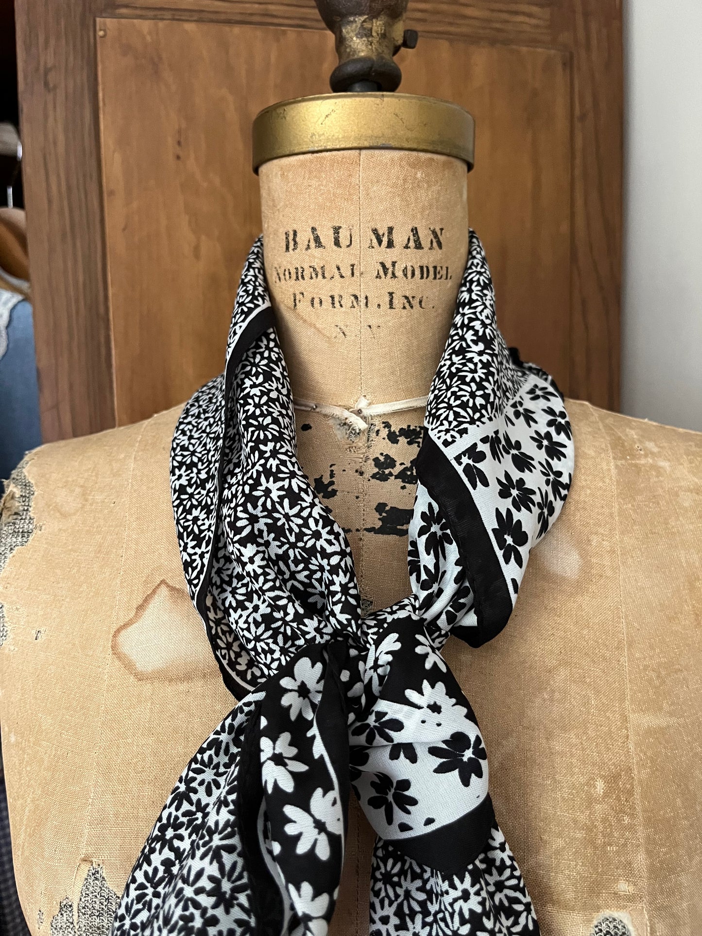 Grand foulard effet satin