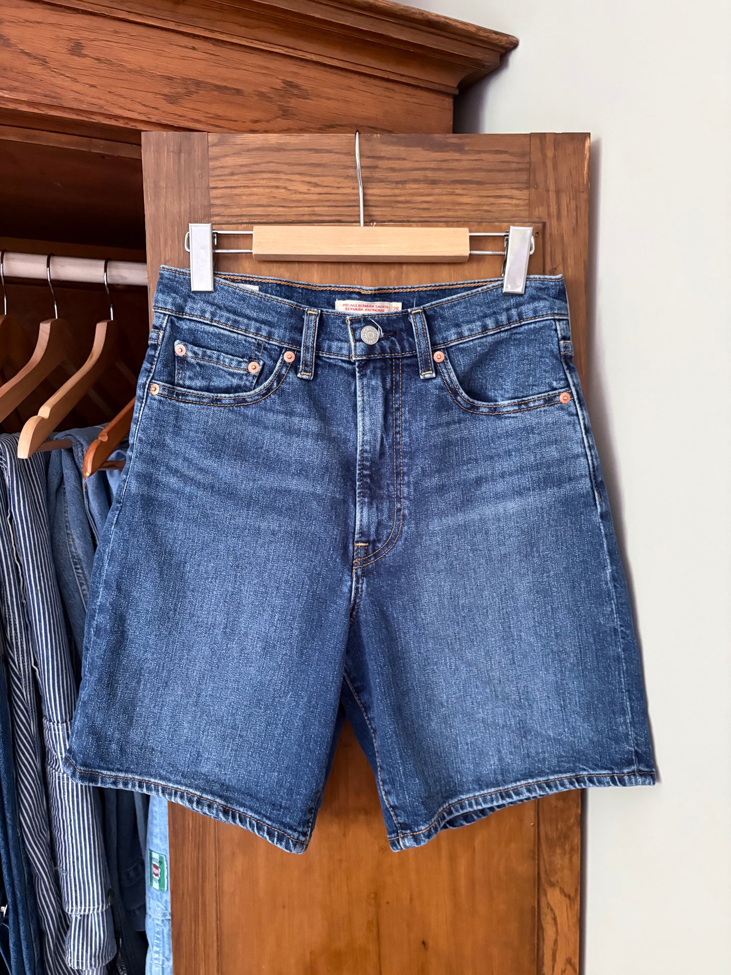 Short longue en denim Levis (Small)