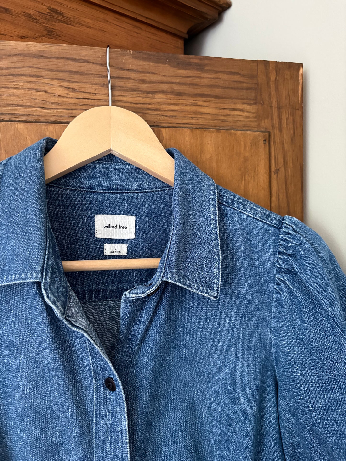 Blouse en denim Aritzia (Small)