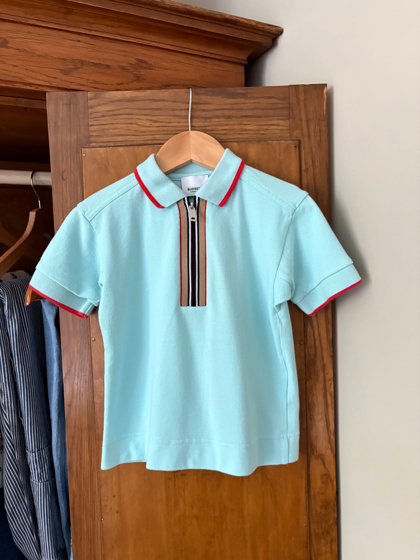 Chandail Burberry (4 ans)