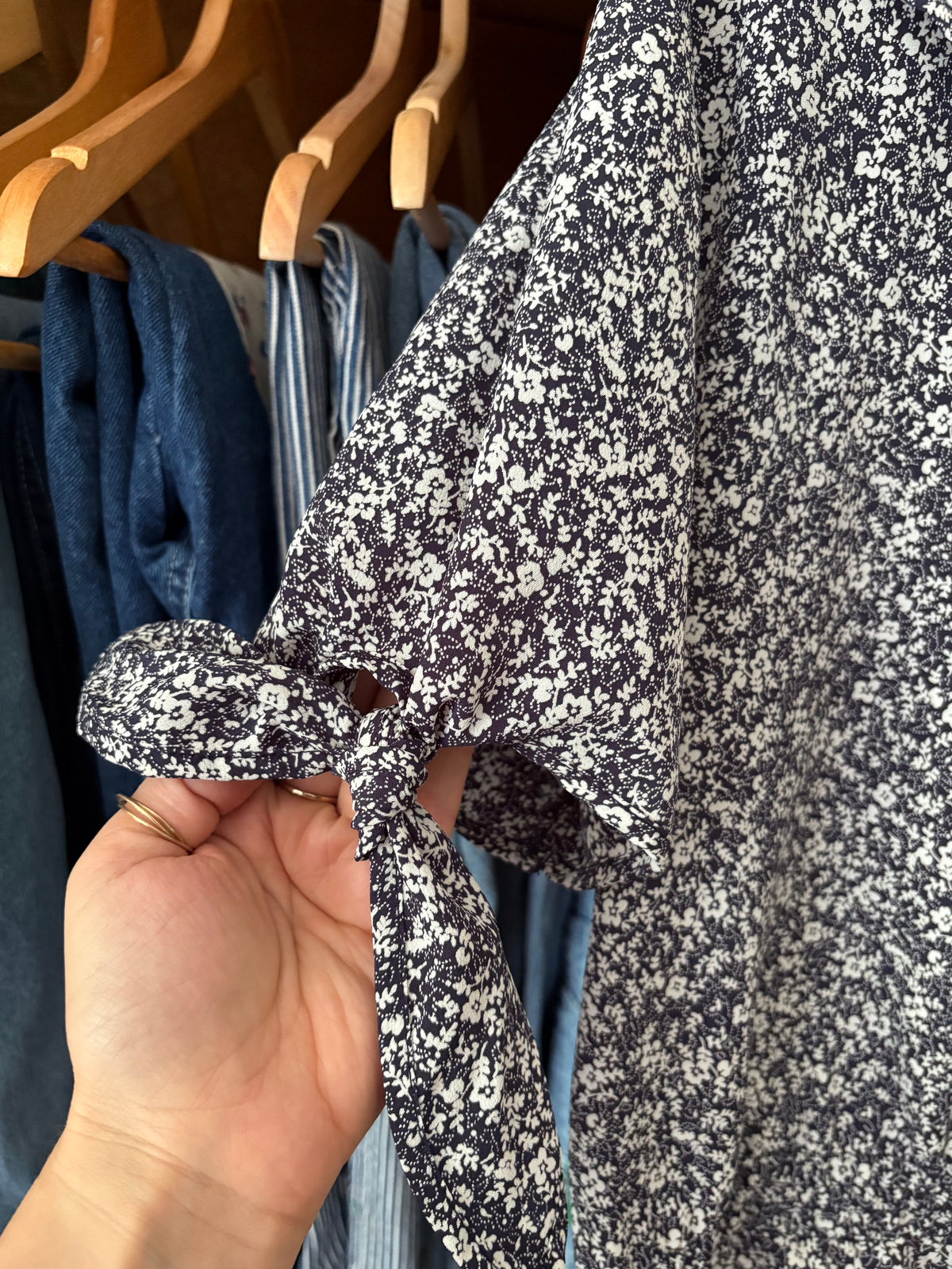 Blouse fleurie vintage col Claudine (Large)