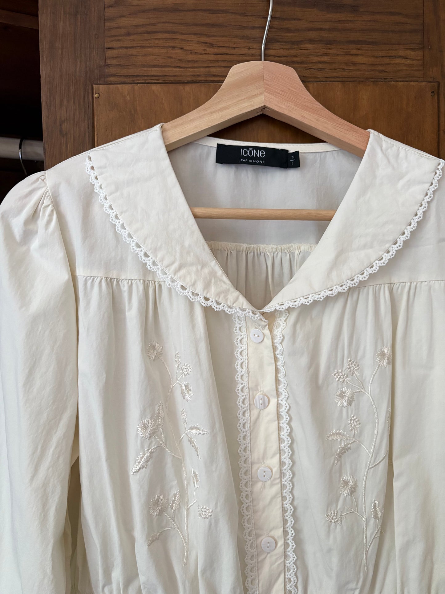 Blouse crème avec broderie Icône (Large)