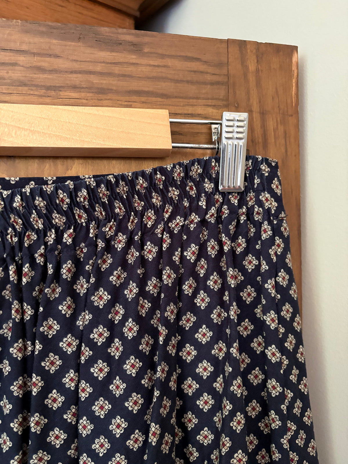 Jupe longue vintage avec motif équestre (M/L)